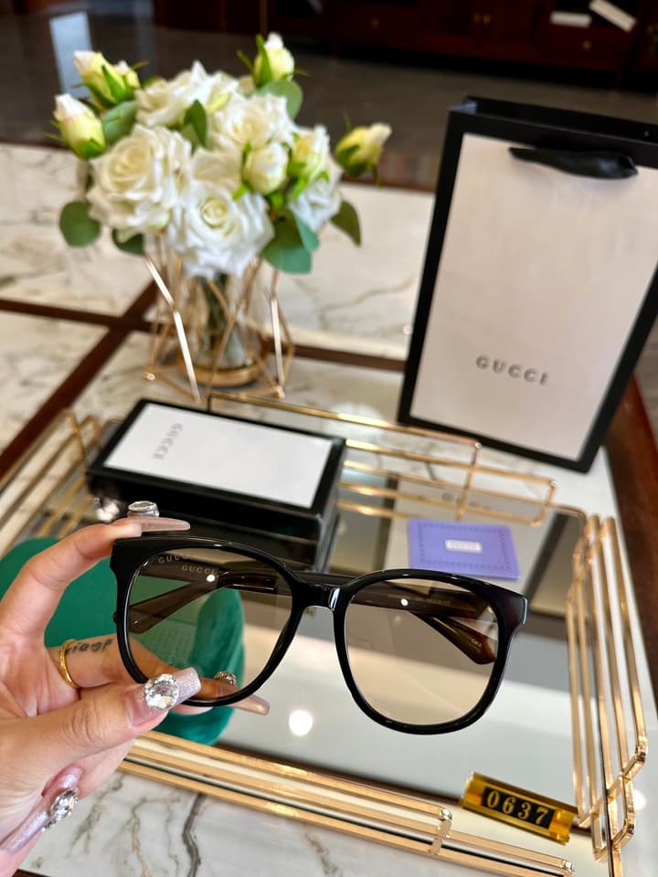 Gucci Polarized Sunglasses in Clear Lenses