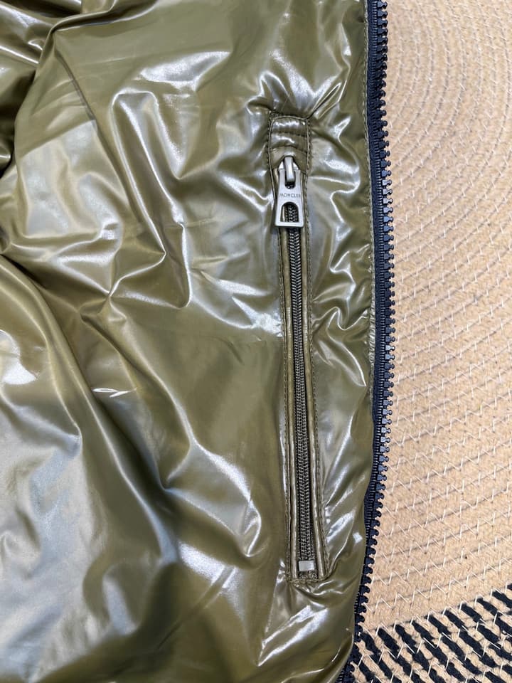 Moncler Lipsi Men's Down Vest – Early Autumn Collection in Black