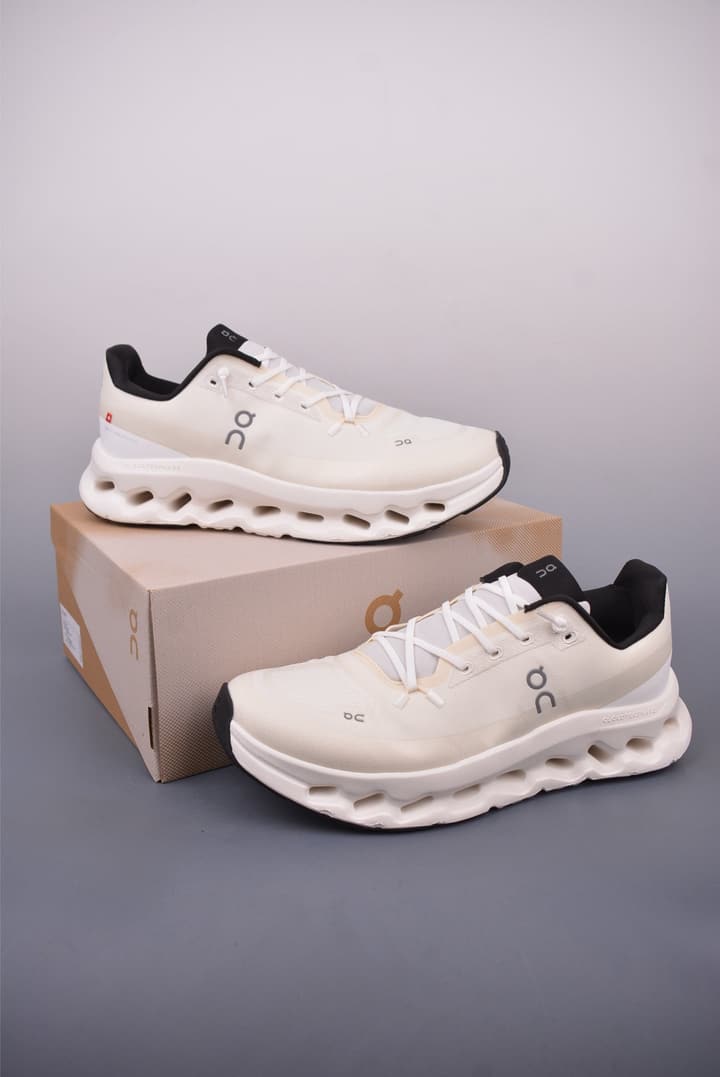 On Cloudmonster Hyper Running Shoes