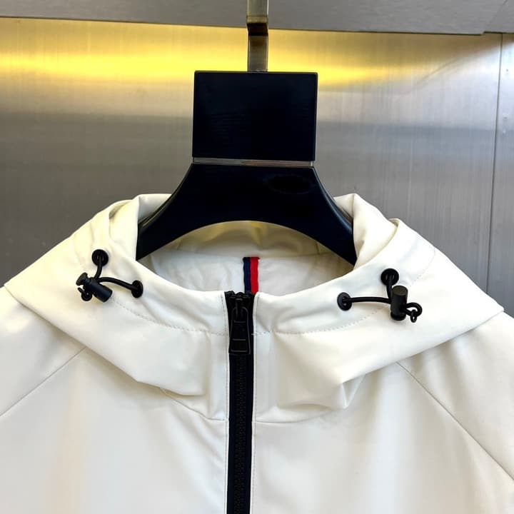 Moncler 2025FW Lightweight Hooded Jacket in Classic Black