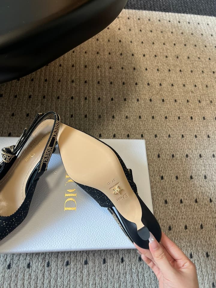 Dior Classic Polka Dot Bow Pumps in Deep Quilted Black