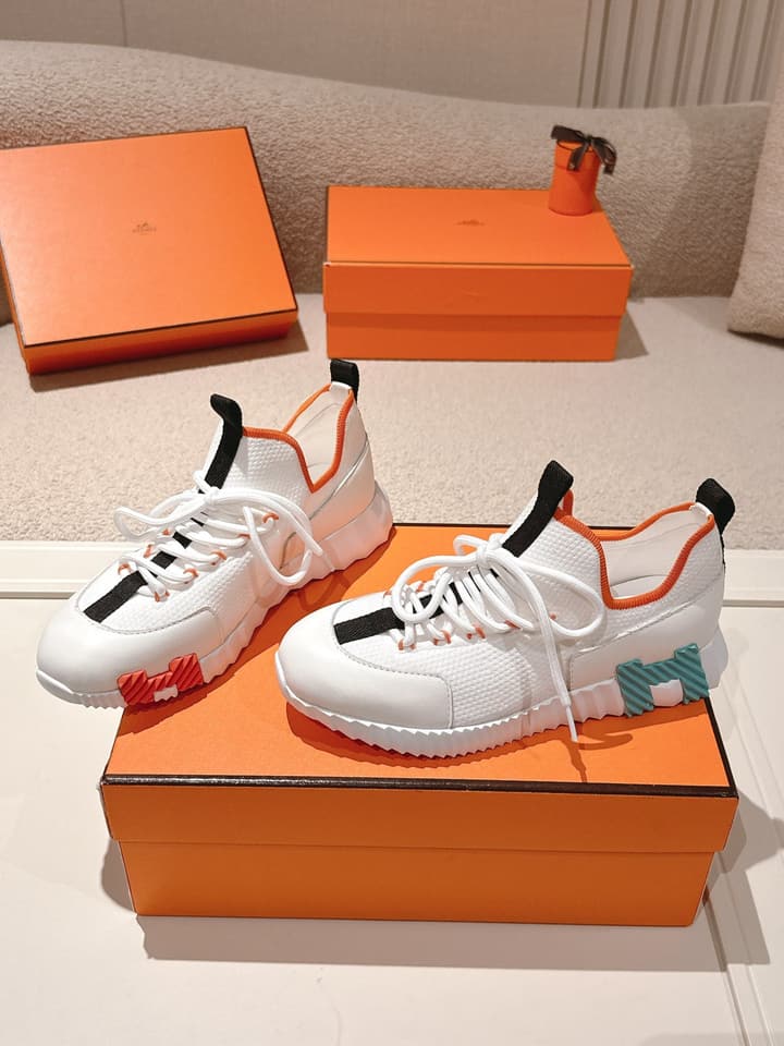 Hermès Classic Couple's Casual Sneakers in All Black