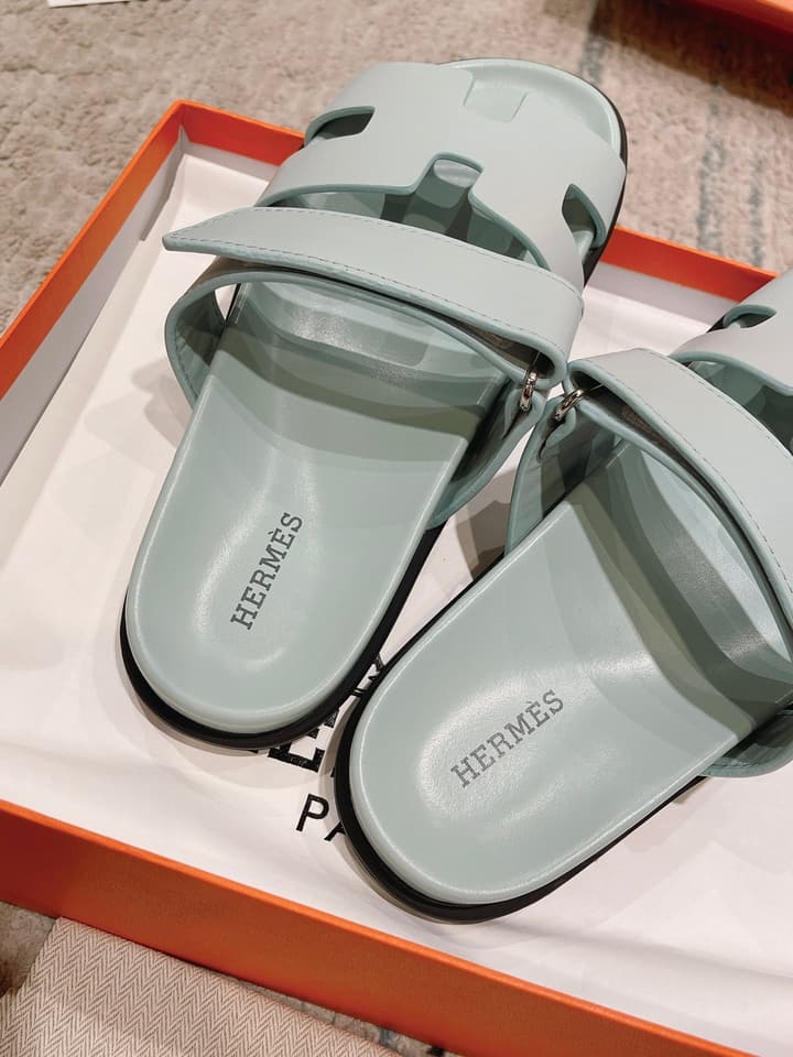 Hermès Chypre Slides – 2023SS Collection in Black And White