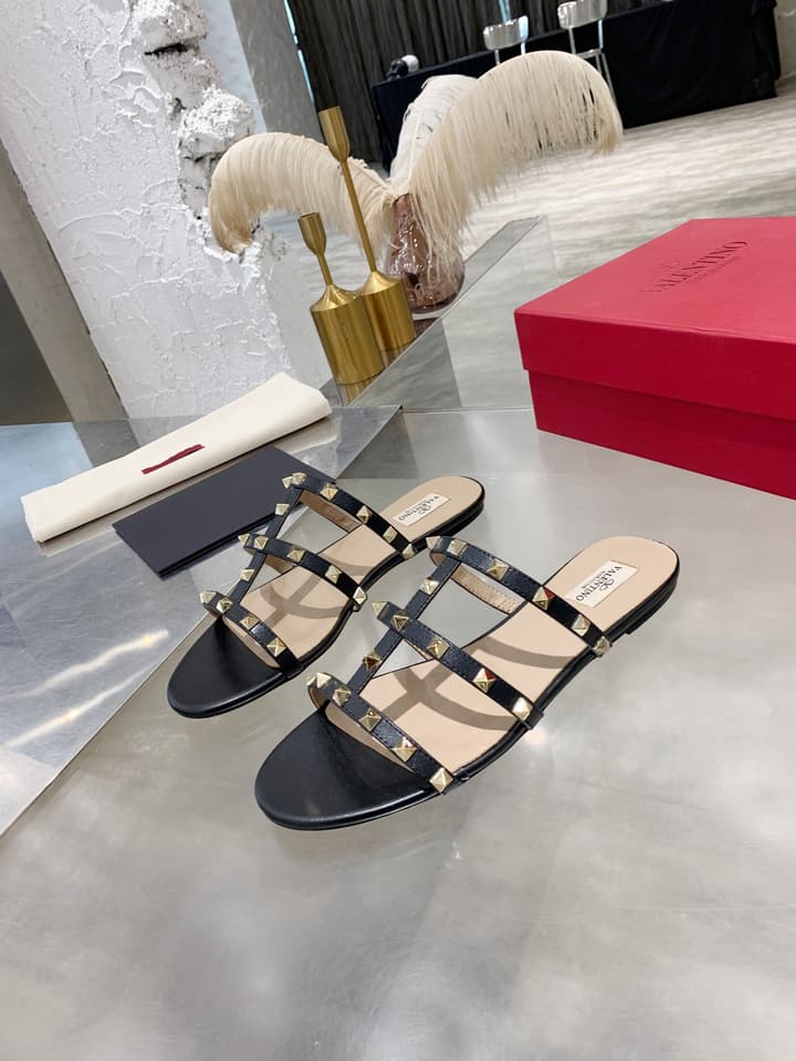 Valentino Studded Sheepskin Flat Sandals in Black