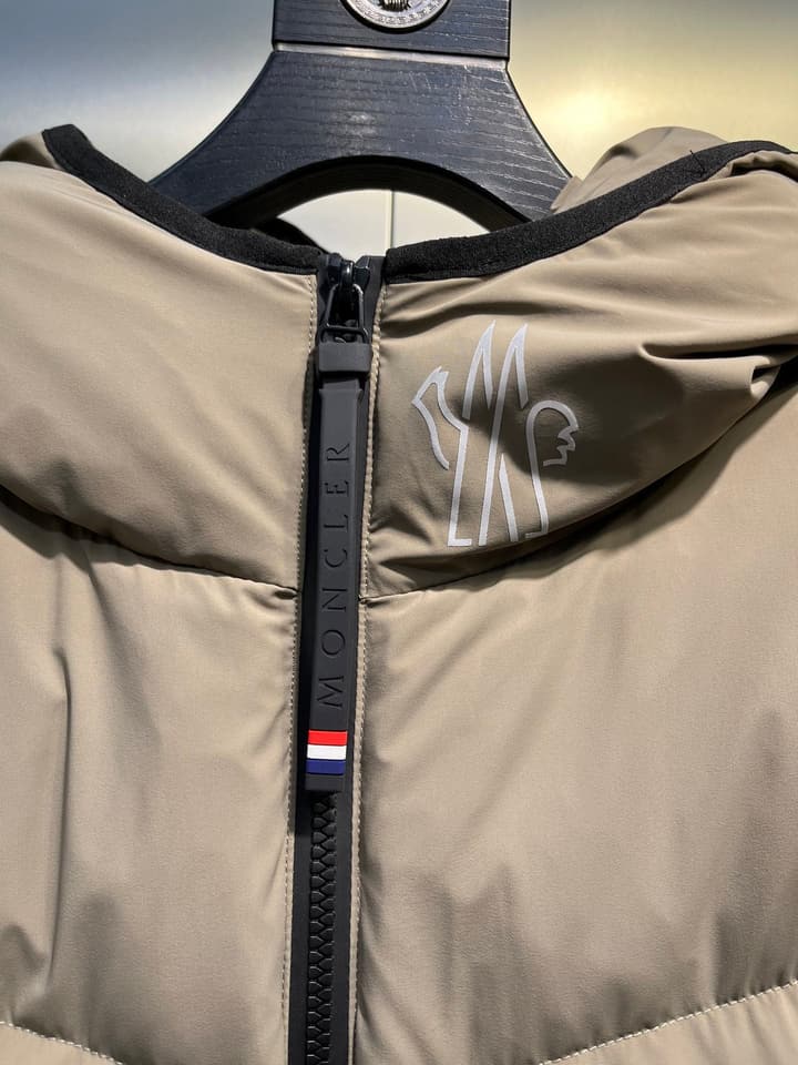 Moncler Grenoble Arcesaz Hooded Down Jacket in Black