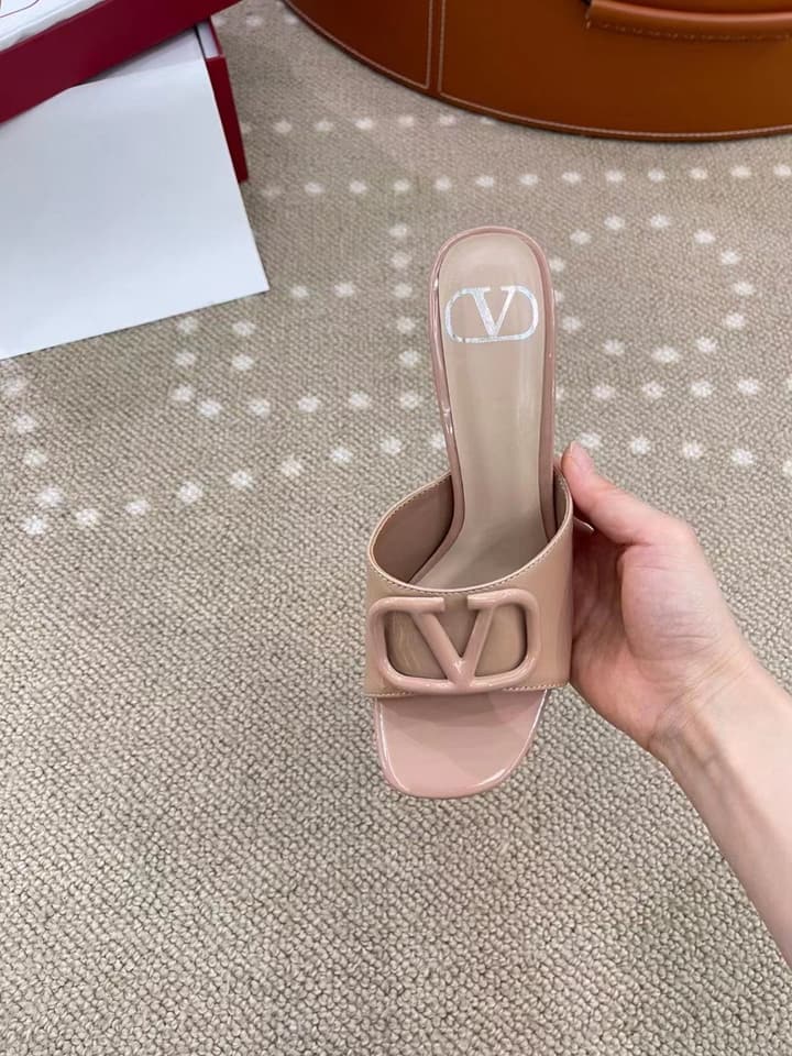 Valentino VLogo Patent Leather Heeled Mules in Burgundy Red