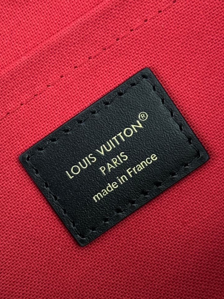 Louis Vuitton OnTheGo Monogram Tote Bag in Classic Monogram Gradient