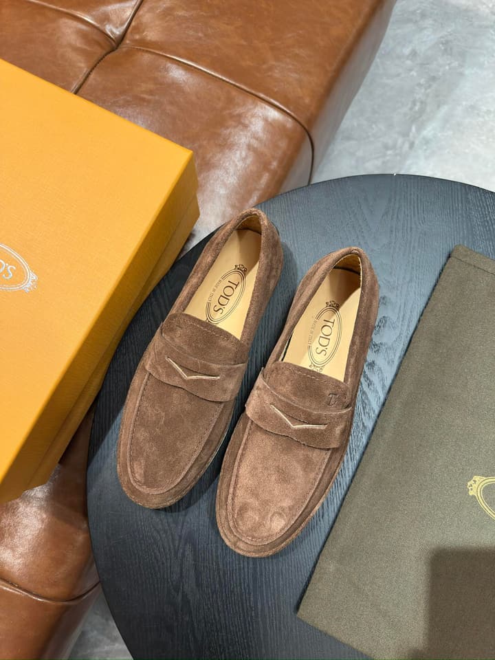 Tod's Gommino Calfskin Loafers in Charcoal Suede