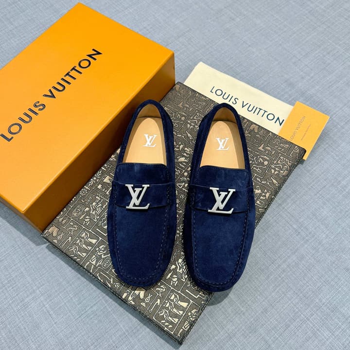 Louis Vuitton Men's Suede Driving Shoes in Black Suede