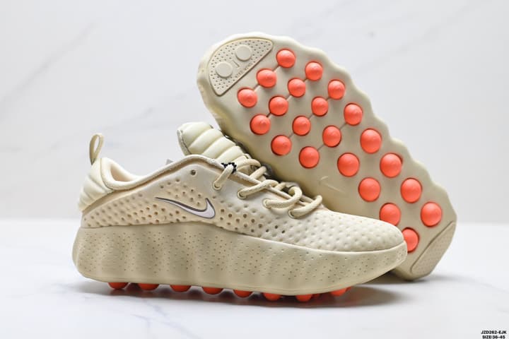 Nike Mind 002 Technology Training Shoes in Black