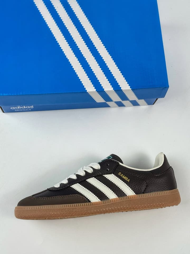 Adidas Samba Handball Spezial OG Sneakers in Burgundy
