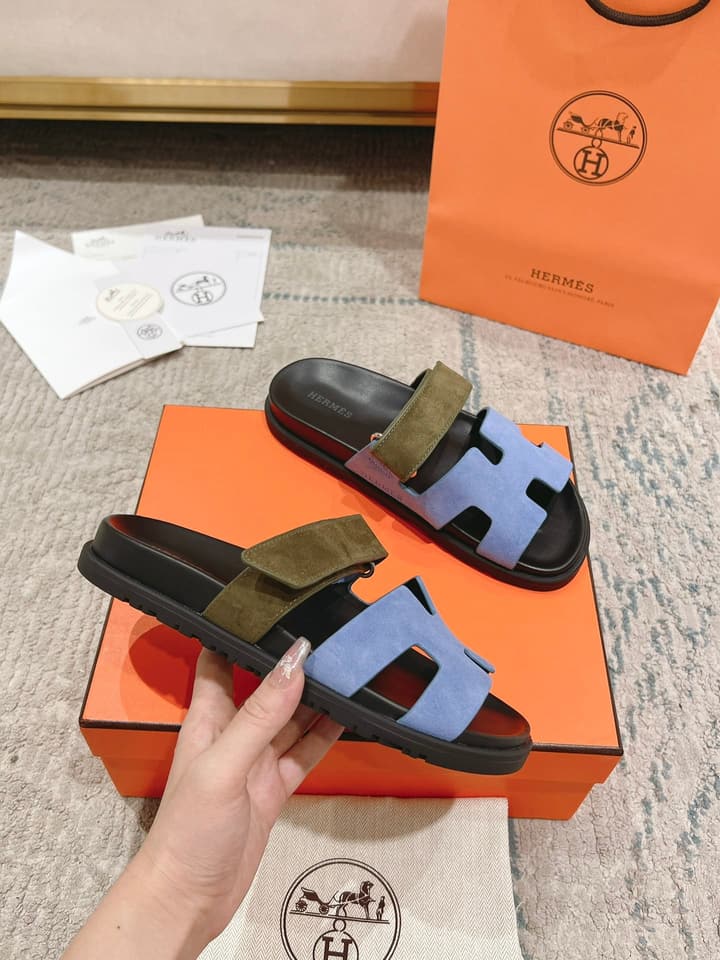 Hermès Chypre Leather Unisex Slides – 2023SS in Blush Pink