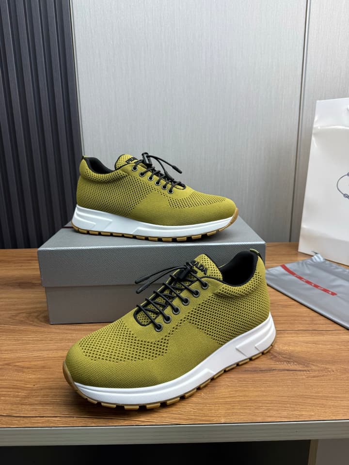 Prada Men's High-Quality Sneakers in Light Grey