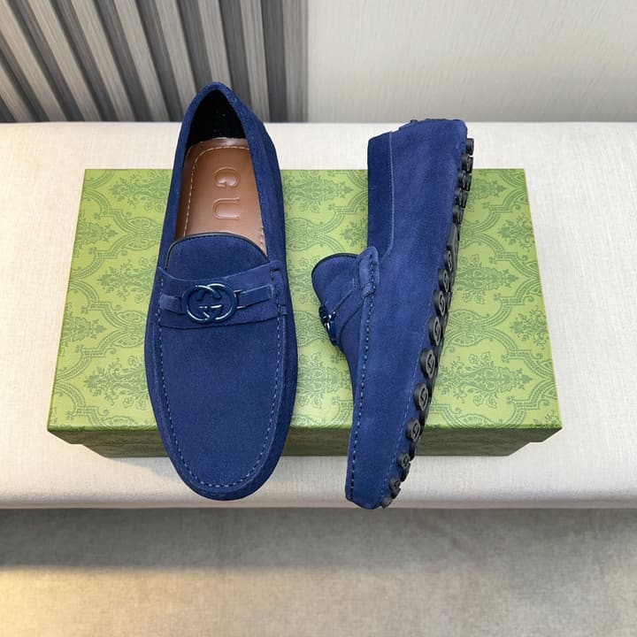 Gucci Premium Leather Loafers in Black Embossed Leather