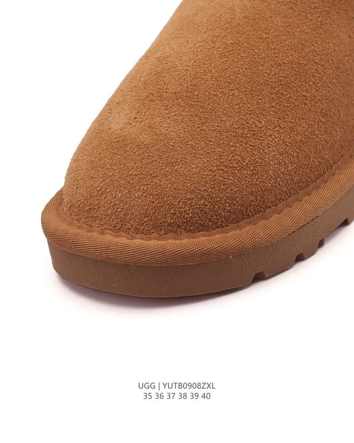 UGG Mid-Tube Plush Snow Boots – Autumn/Winter Collection in Black