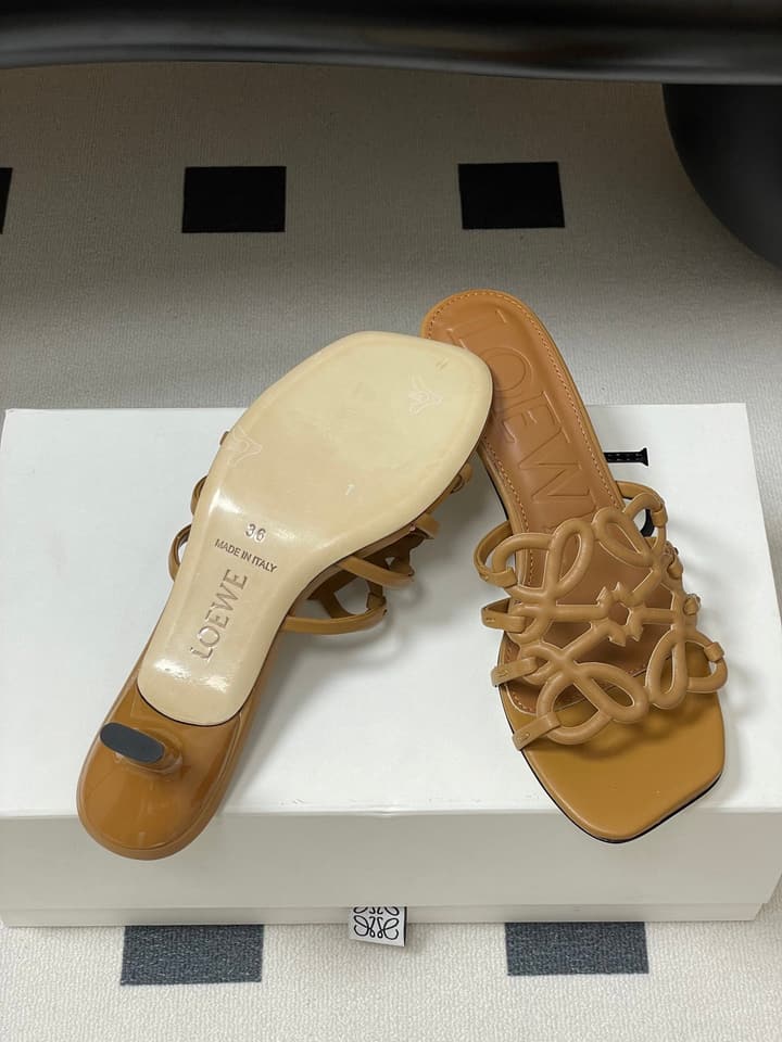 Loewe Hollow-Out Woven Kitten Heel Mules – 25SS Collection in Black