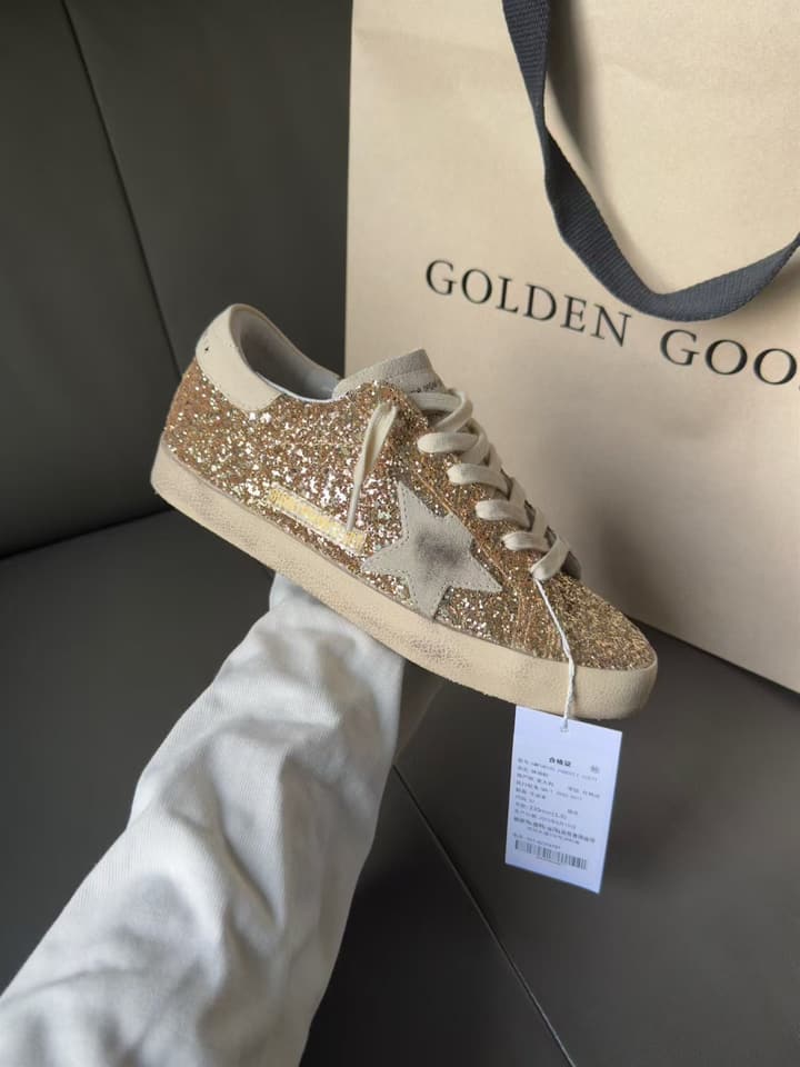 Golden Goose Superstar Sequined Sneakers – 2025 New Style in Sequined Gold Glitter