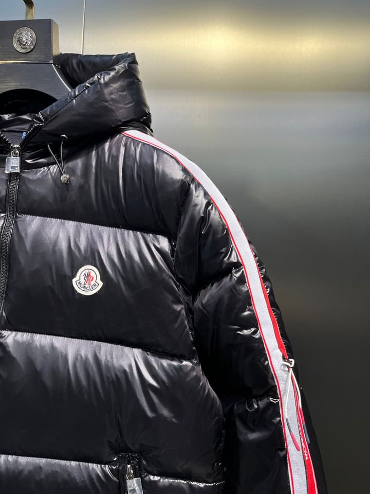 Moncler LongueSaison Down Jacket in Black