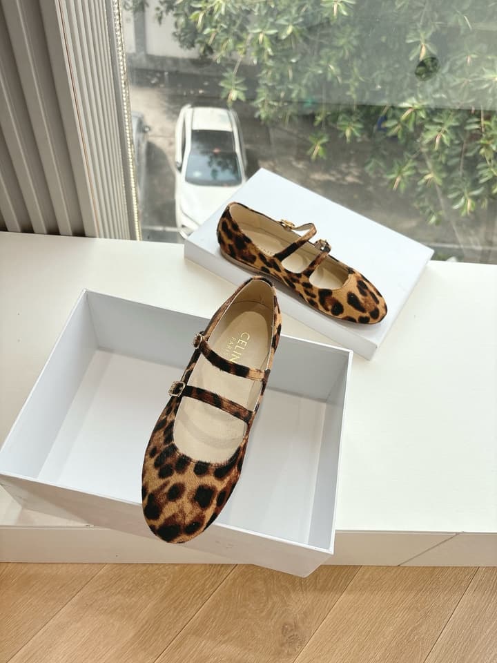Celine Runner Platform Sneakers – 2025 Spring/Summer Collection in Assorted Display