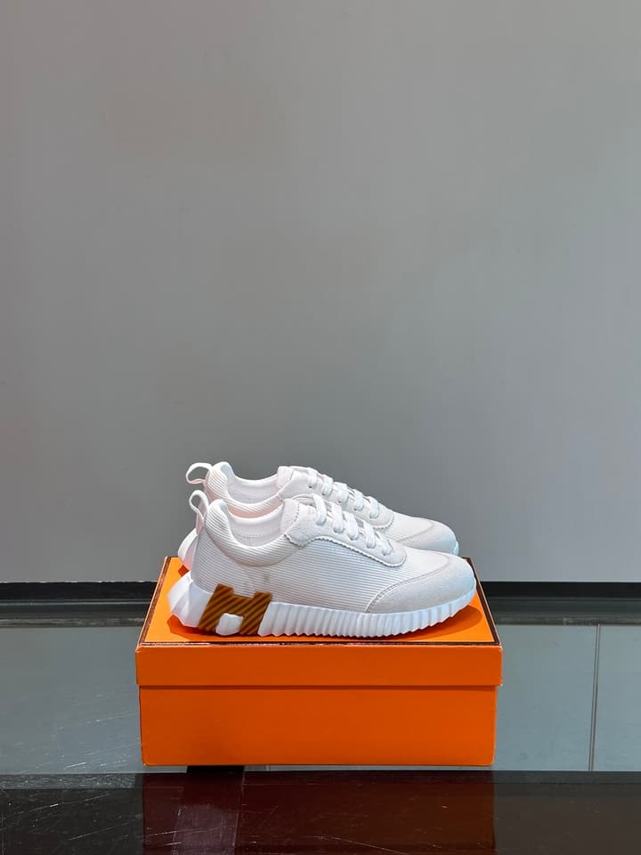 Hermès Bouncing Unisex Sneakers in Black
