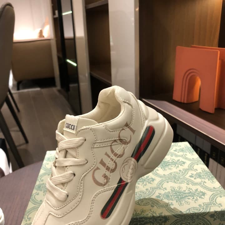 Gucci Children's Dad Sneakers – Kids Collection in Cream With Cartoon Graphic