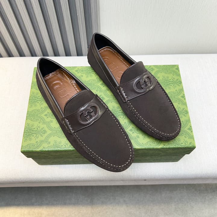 Gucci Premium Leather Loafers in Black Embossed Leather