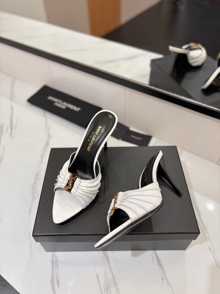 Saint Laurent Crystal Chain Patent Leather Heeled Sandals – 2025 Spring/Summer Collection in White Patent