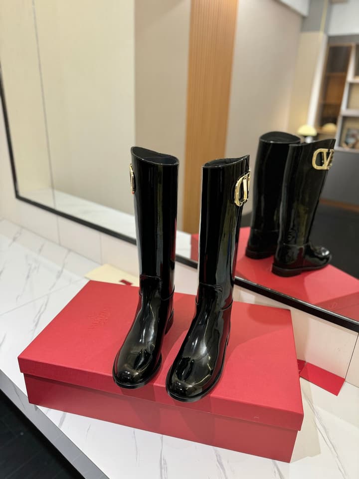Valentino Garavani VLogo Type Rosso Slip-On Boots