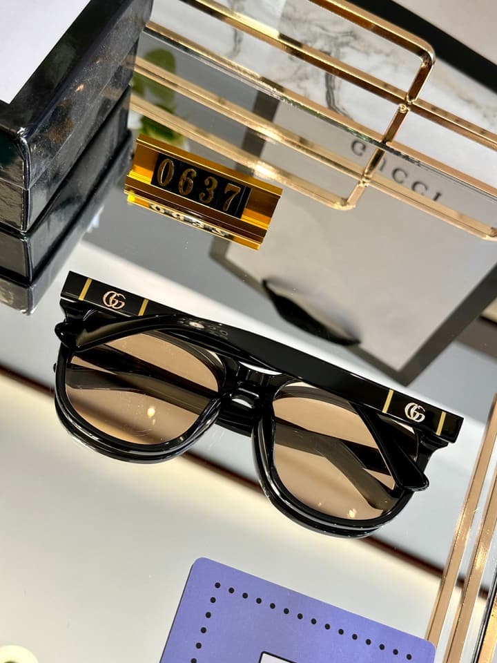 Gucci Polarized Sunglasses in Clear Lenses