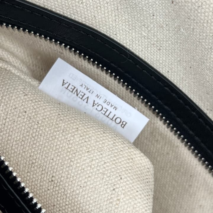 Bottega Veneta Double Pocket Camera Bag 843857 – New Collection in Black