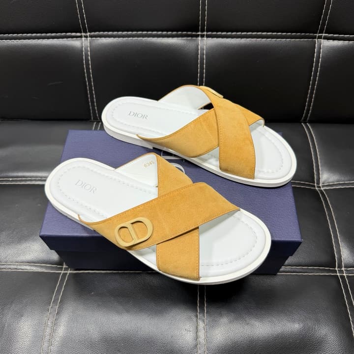 Dior Men's Pebbled Leather and Suede Slides – Spring/Summer Collection 2025 in Black Pebbled Leather Cross Strap