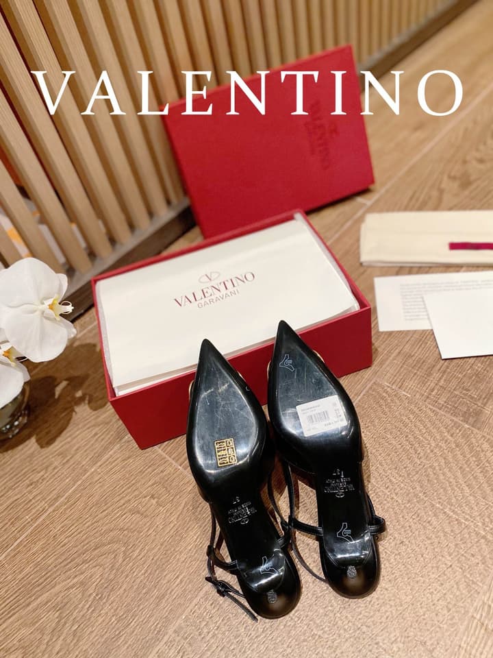 Valentino VLogo Signature Rhinestone Low-Heel Pumps – 2022 Collection in Nude Beige