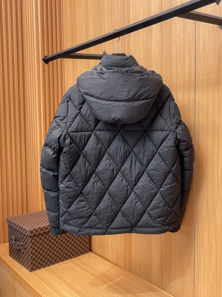 Moncler Structural Tailored Down Jacket – 2025 Collection in Diamond Quilted Black