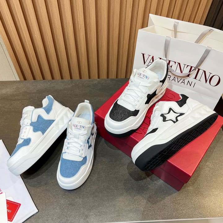 Valentino OneStud Casual Sneakers – 2024 New Color