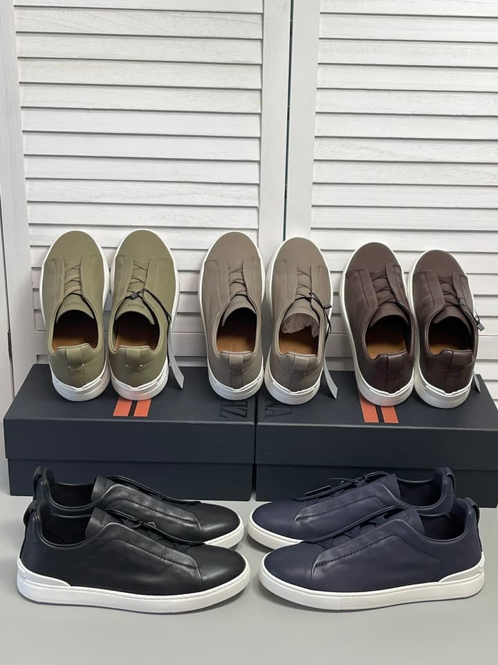 Zegna SECONDSKIN Triple Stitch Low-Top Sneakers in Navy Smooth Leather
