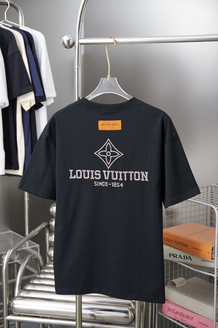 Louis Vuitton Embroidered Hollow LV Letter T-Shirt – 2026SS in Black
