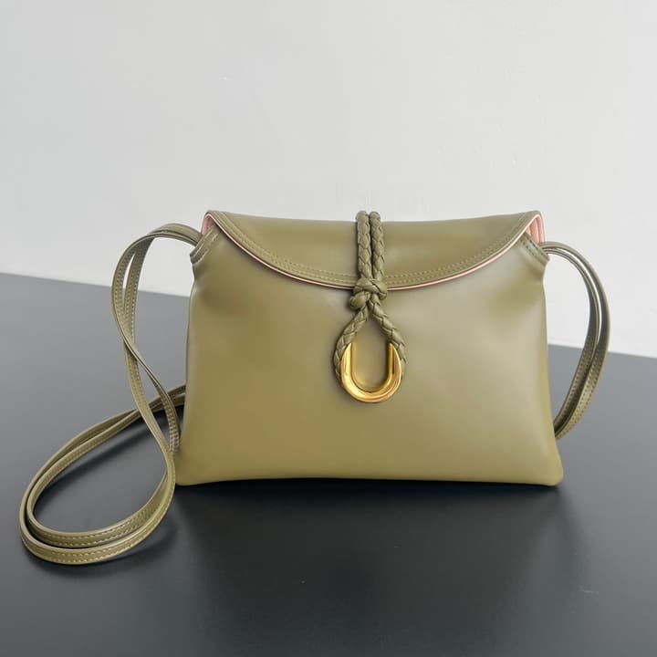 Bottega Veneta Small Liberta Handbag – 24FW in Classic Black