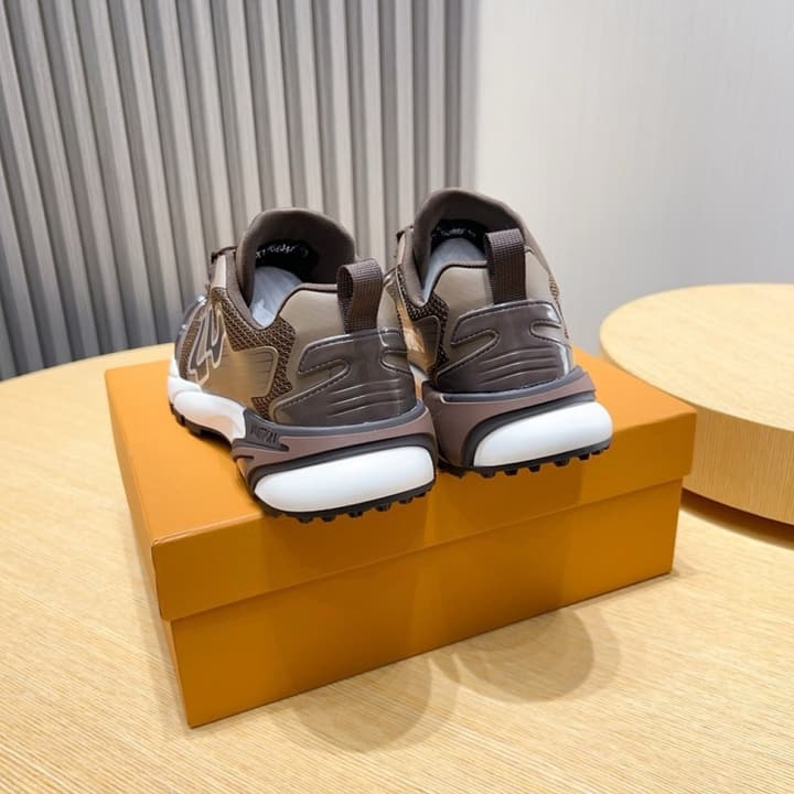 Louis Vuitton Runner Tatic Sneakers in Charcoal Monogram