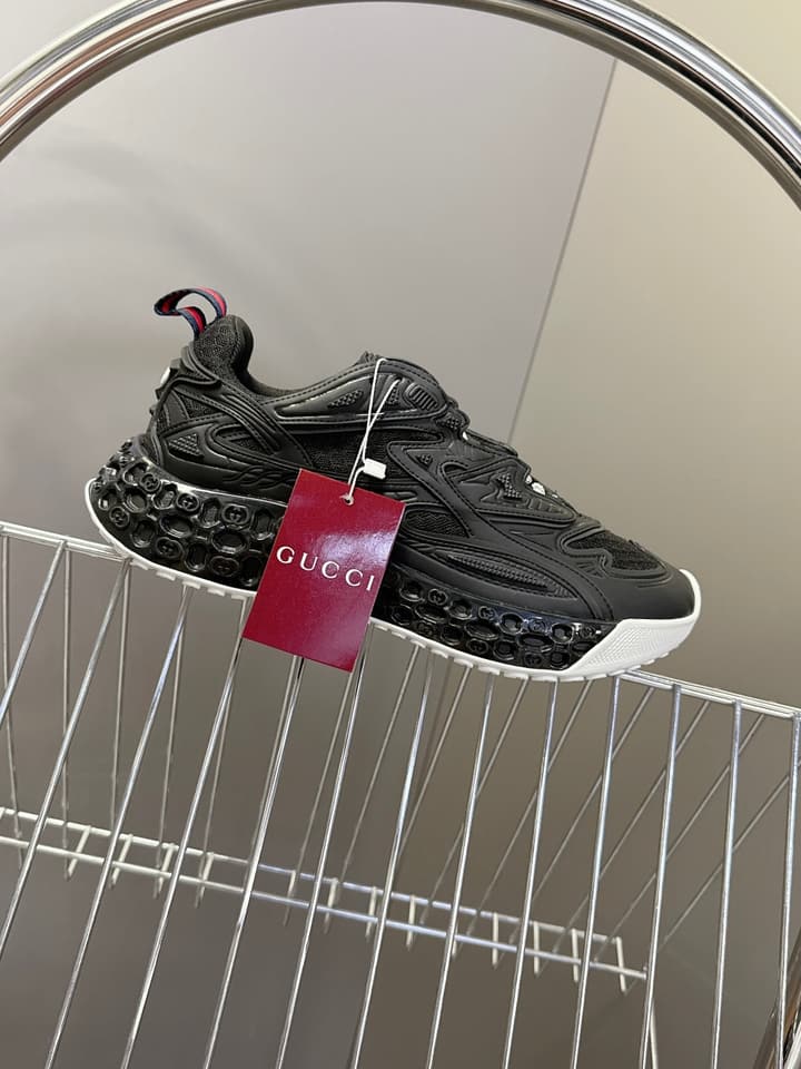 Gucci Cub3d Series Sneakers in Black