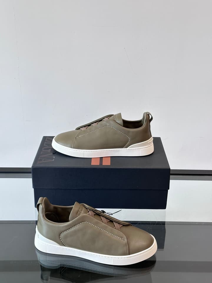 Zegna Men's Low-Top Leather Sneakers in Black & White