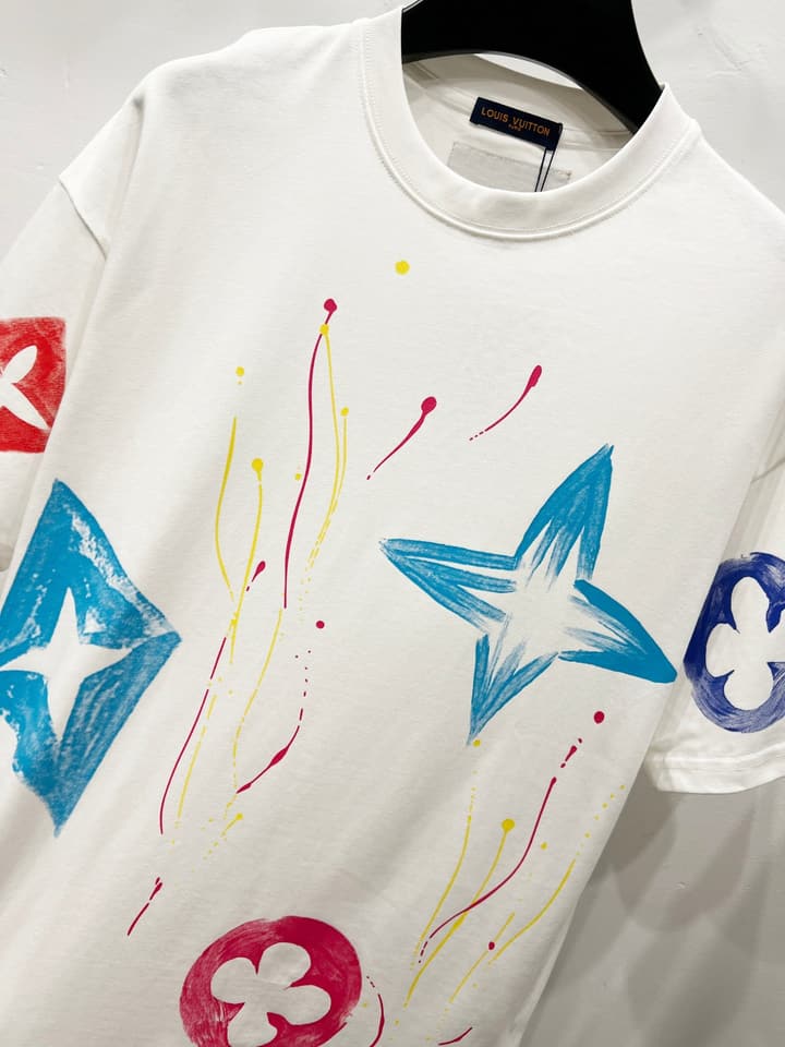 Louis Vuitton Colorful Graffiti Print T-Shirt – 2025SS in White Graffiti Print