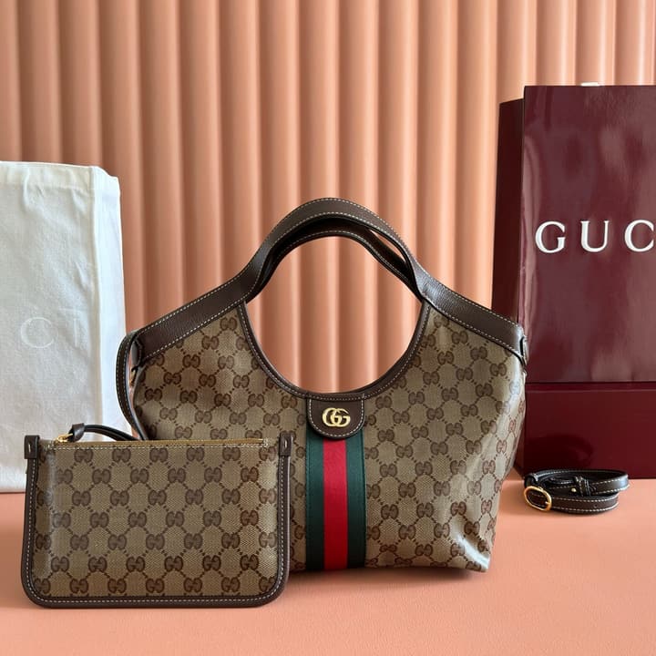 Gucci Giglio GG Supreme Handbag – 2026 Spring/Summer Collection in Crystal Brown GG Supreme