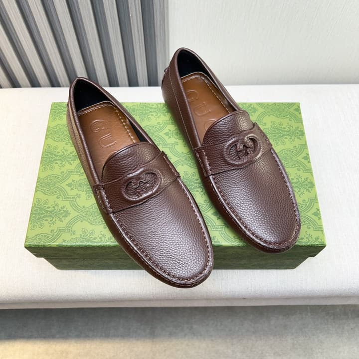 Gucci Premium Leather Loafers in Black Embossed Leather