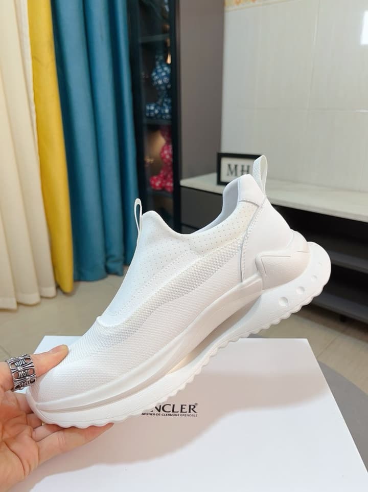 Moncler Calfskin Lace-Up Casual Sneakers in Black & White