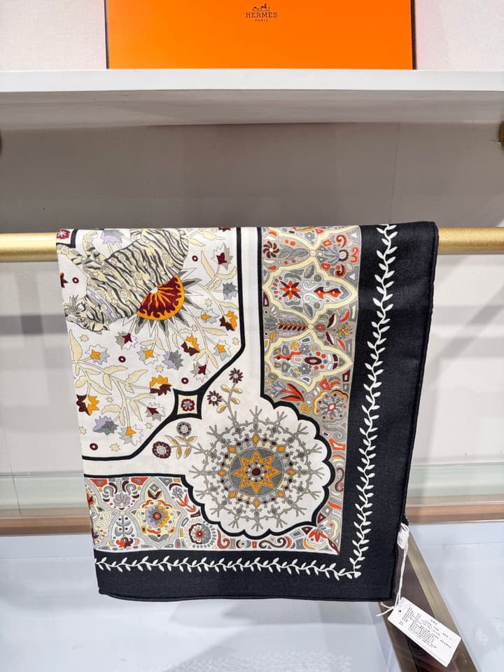 Hermès Classic Velvet Silk Cashmere Scarf