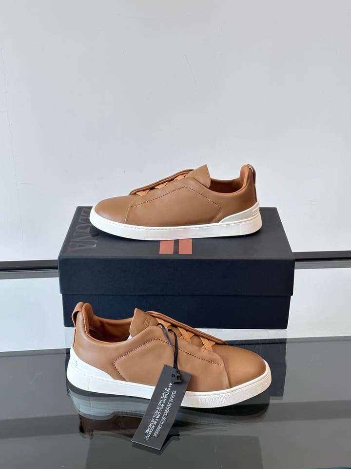 Zegna Men's Low-Top Leather Sneakers in Black & White