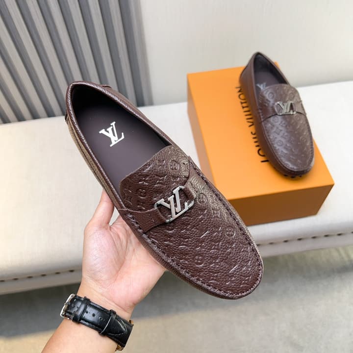 Louis Vuitton Pebbled Leather Driving Shoes in Black Textured Leather