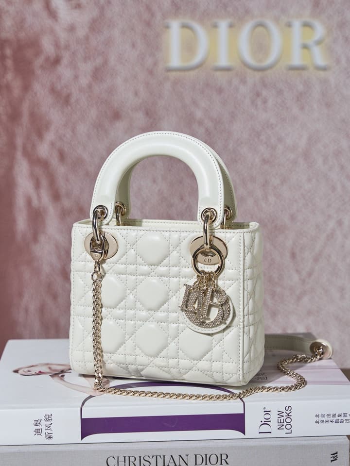 Dior Classic Lady Lambskin Handbag in Blush Pink