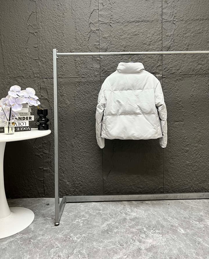 Canada Goose Grandview Black Label Short Down Jacket – FW24 in Blush Pink