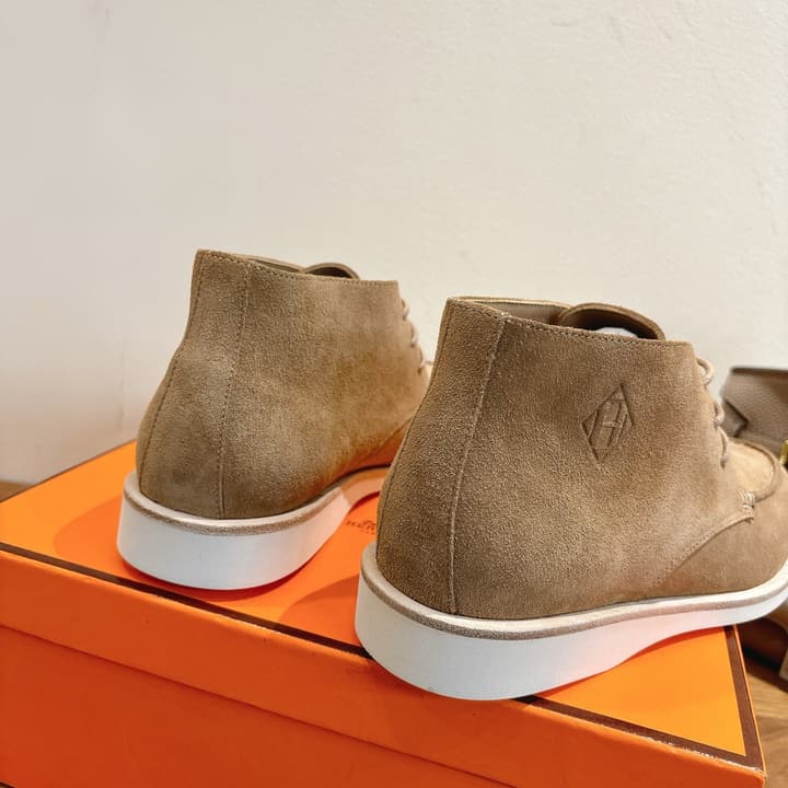 Hermès Classic Couple's Sandals – SS25 New Arrival in Black Suede
